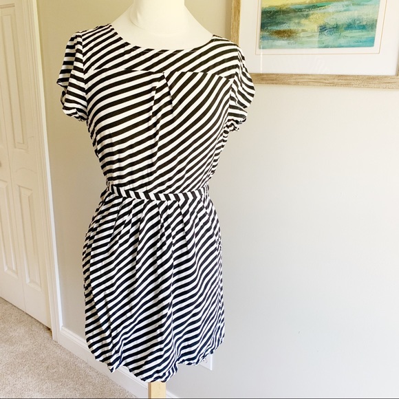 J. Crew Dresses & Skirts - J. Crew White and Black Stripe Dress